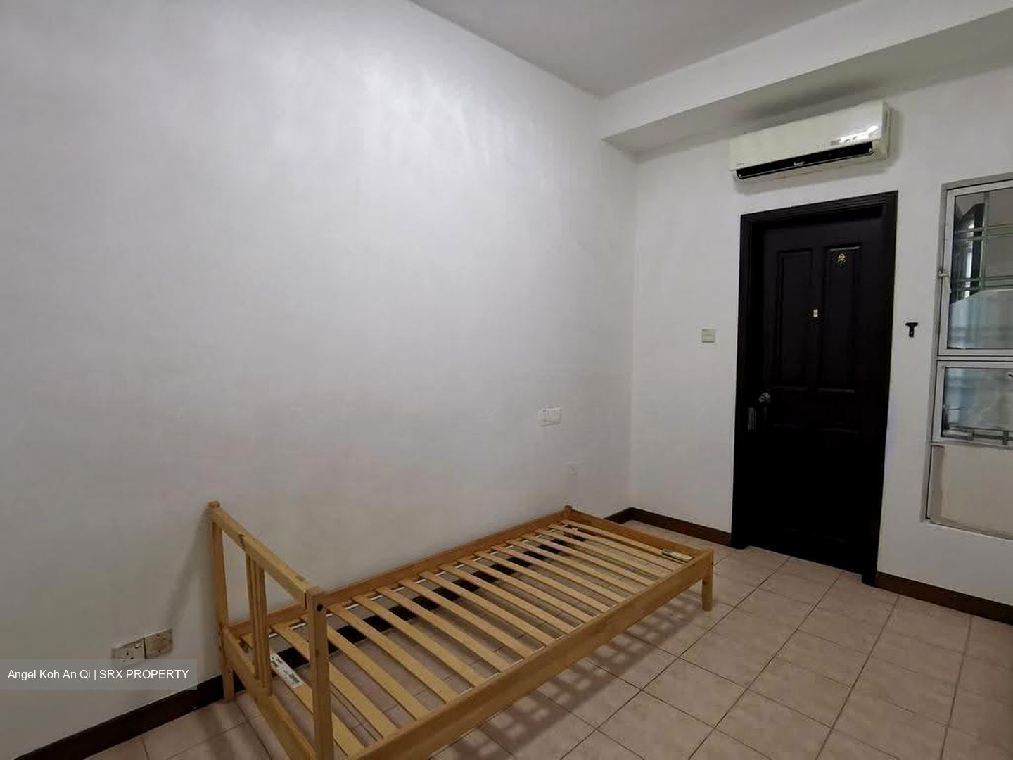 Westville (D22), Semi-Detached #608166051